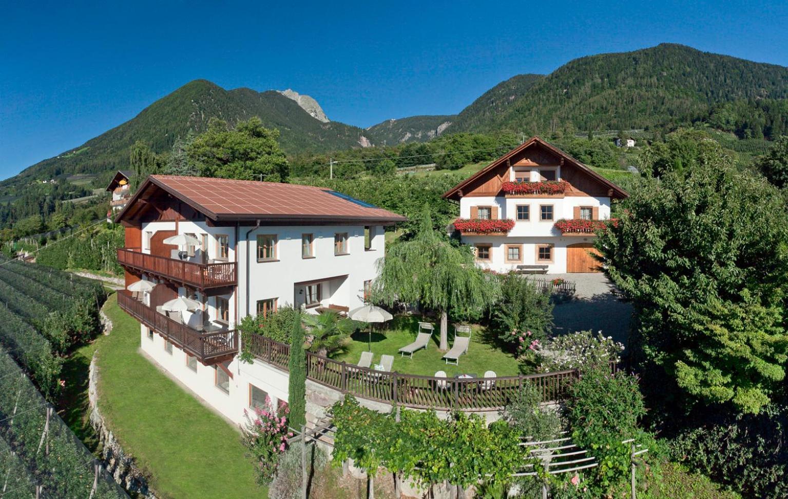 Ferienwohnung Schwarzplatterhof Meran Exterior foto